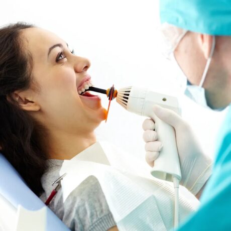 بعد از عصب کشی دندان چه قرصی بخوریم تا روند بهبود تسریع شود؟