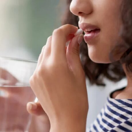 معرفی قوی‌ترین قرص عفونت دندان + موارد مصرف و عوارض شایع